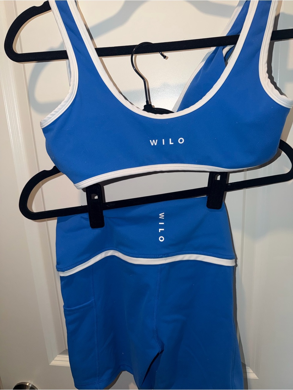 WILO activewear set| Sports bra & bike shorts - Picture 2 of 3